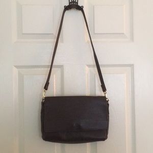 Brown leather shoulder bag